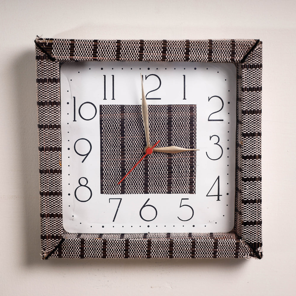 Handcrafted Madur Grass Wall Clock of Midnapur