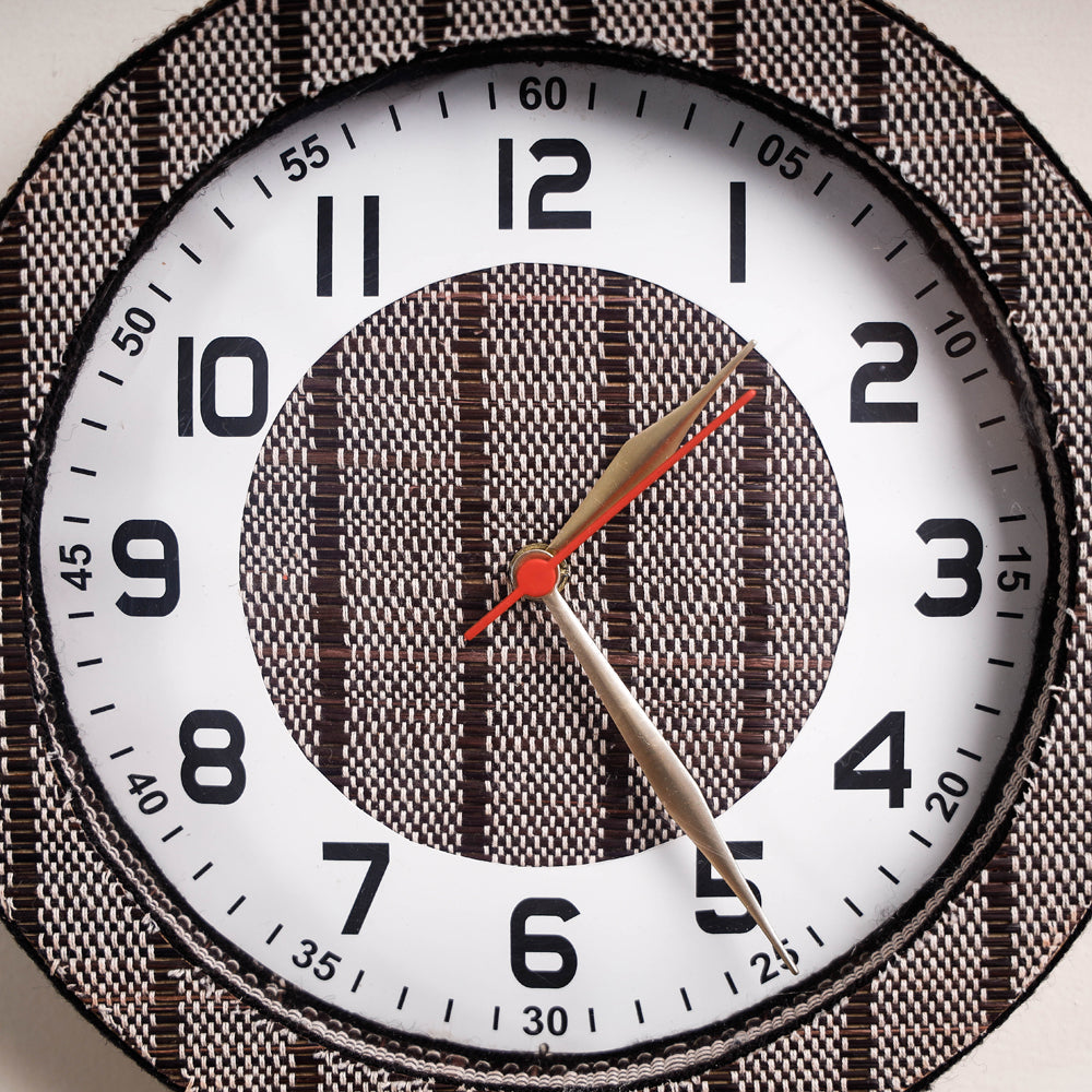 Handcrafted Madur Grass Wall Clock of Midnapur