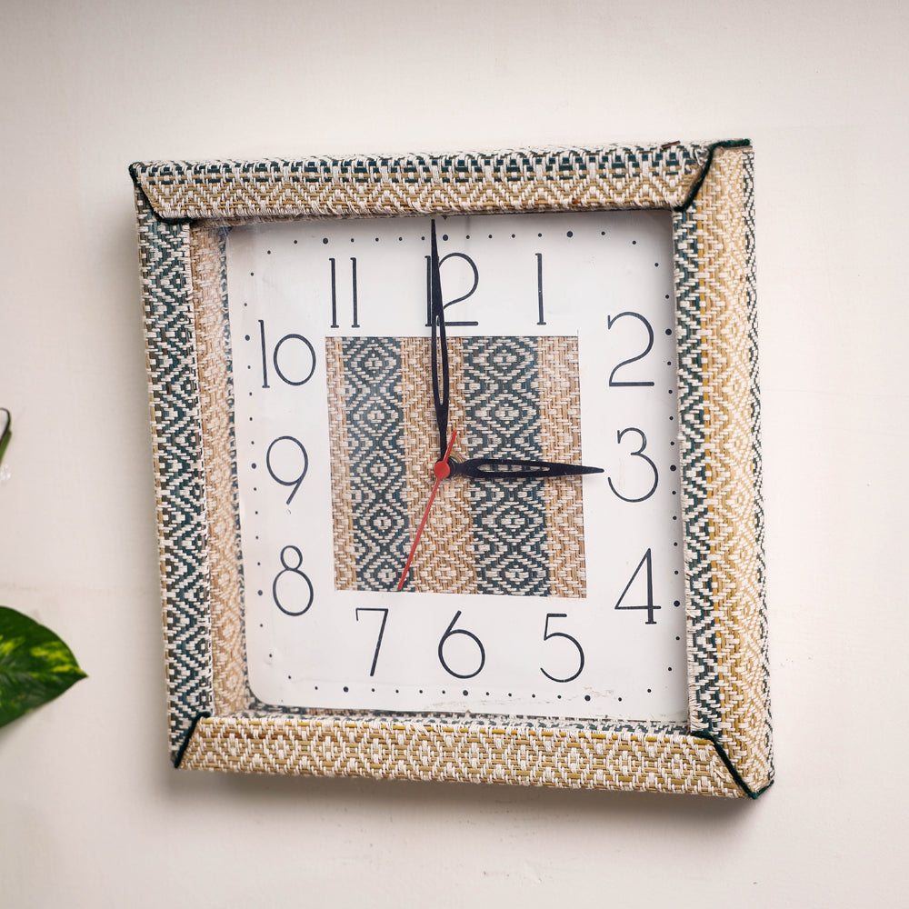 Handcrafted Madur Grass Wall Clock of Midnapur