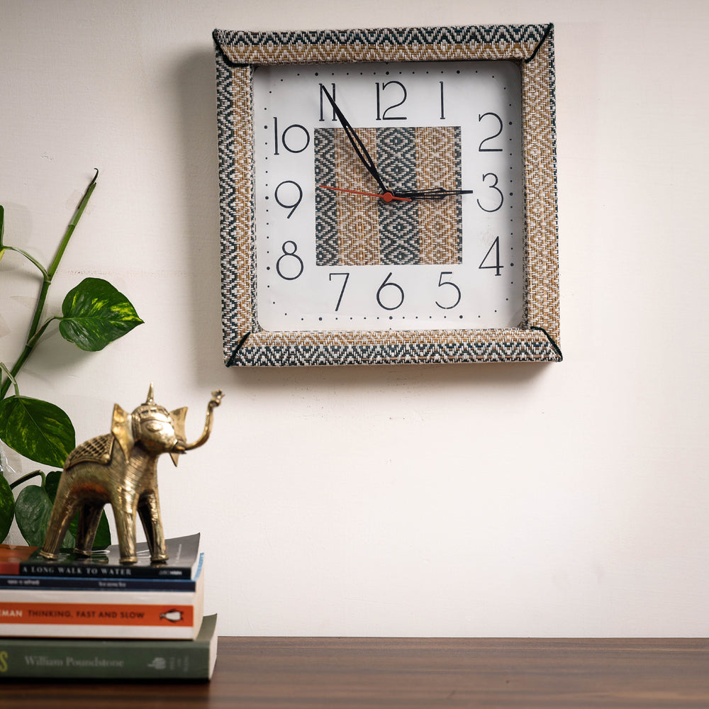 Handcrafted Madur Grass Wall Clock of Midnapur