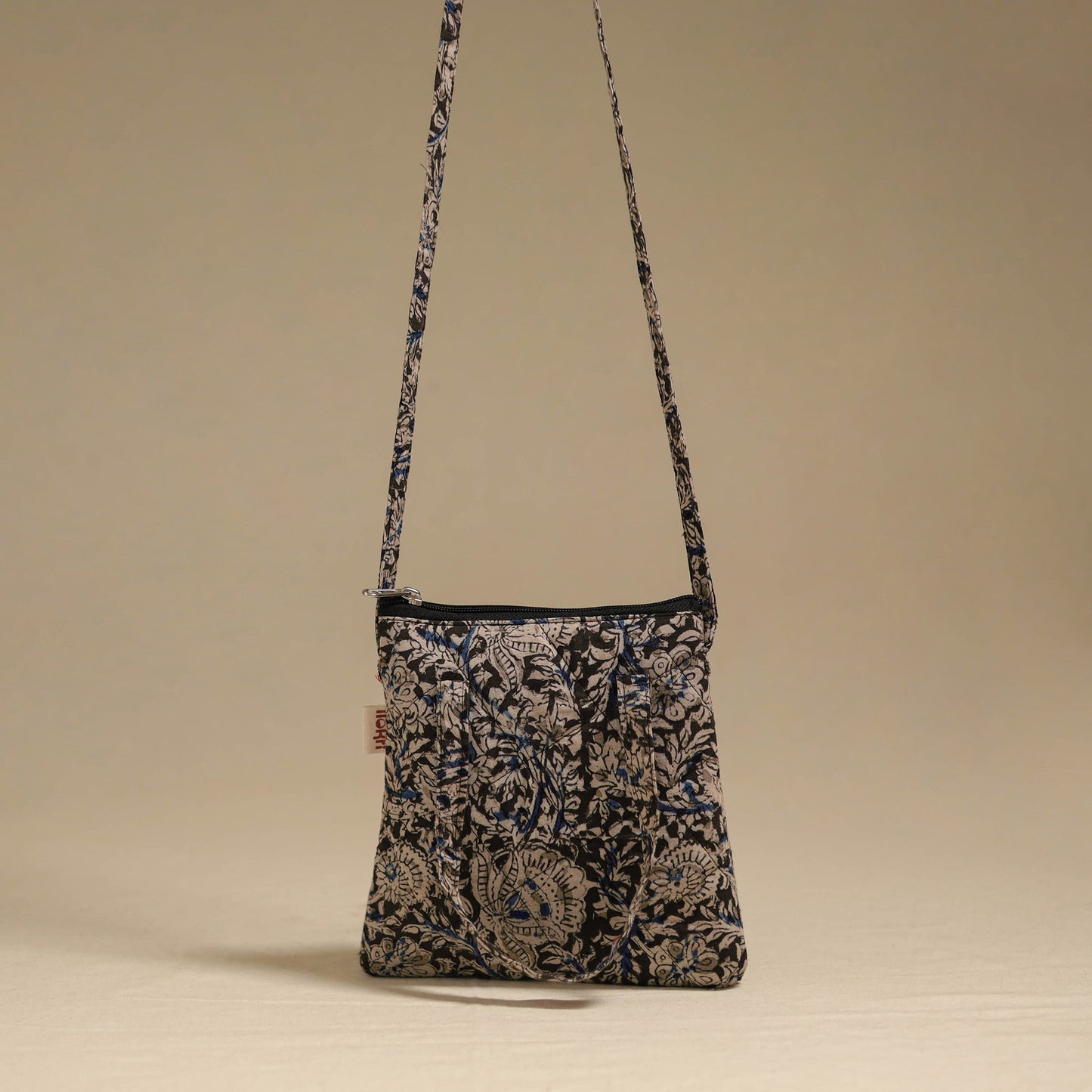 Handcrafted quilted sling bag 07