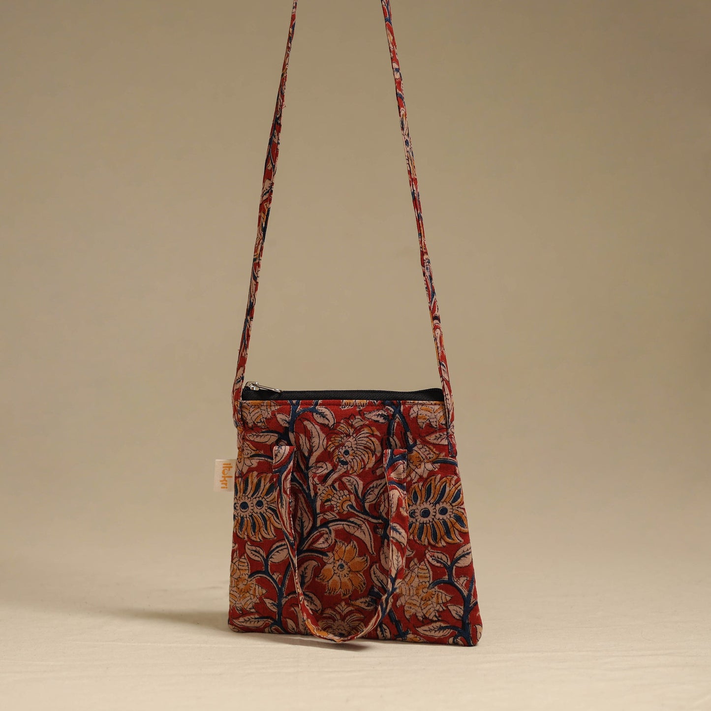 Handcrafted quilted sling bag 08