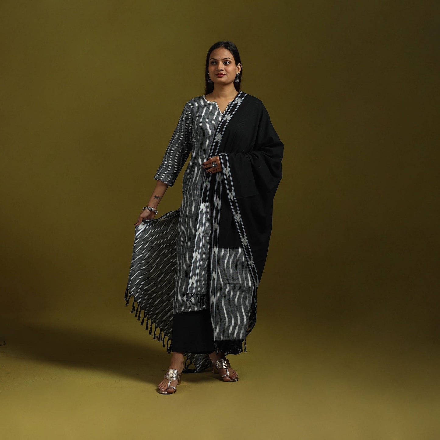 Handloom cotton embroidered pochampally ikat 3pc kurta set
