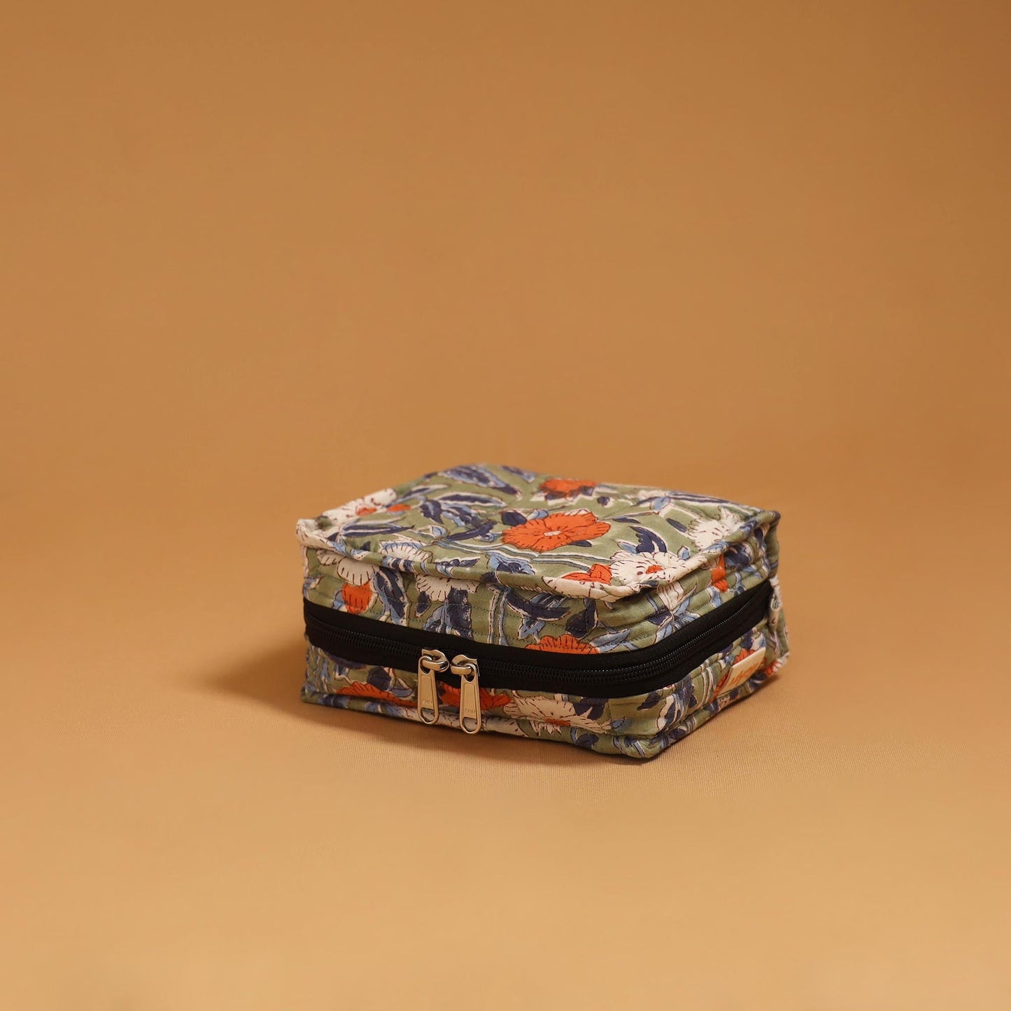 Handmade 4 pockets quilted jewellery bag 04 - handcrafted