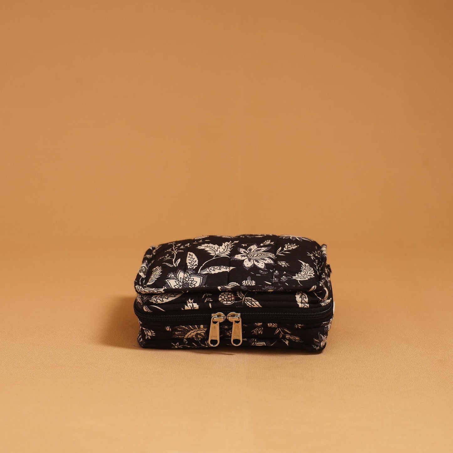 Handmade 4 pockets quilted jewellery bag 43 - handcrafted