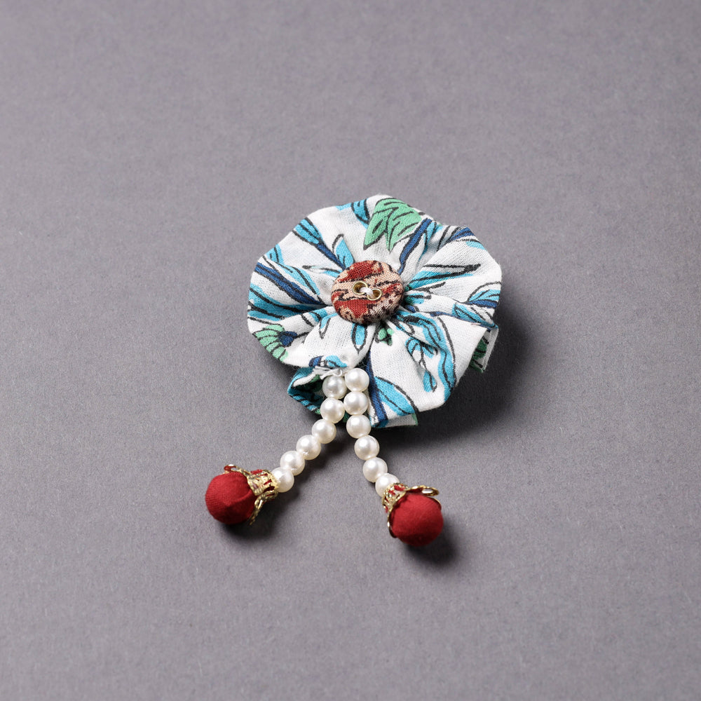 Handmade Beadwork Flower Saree Pin