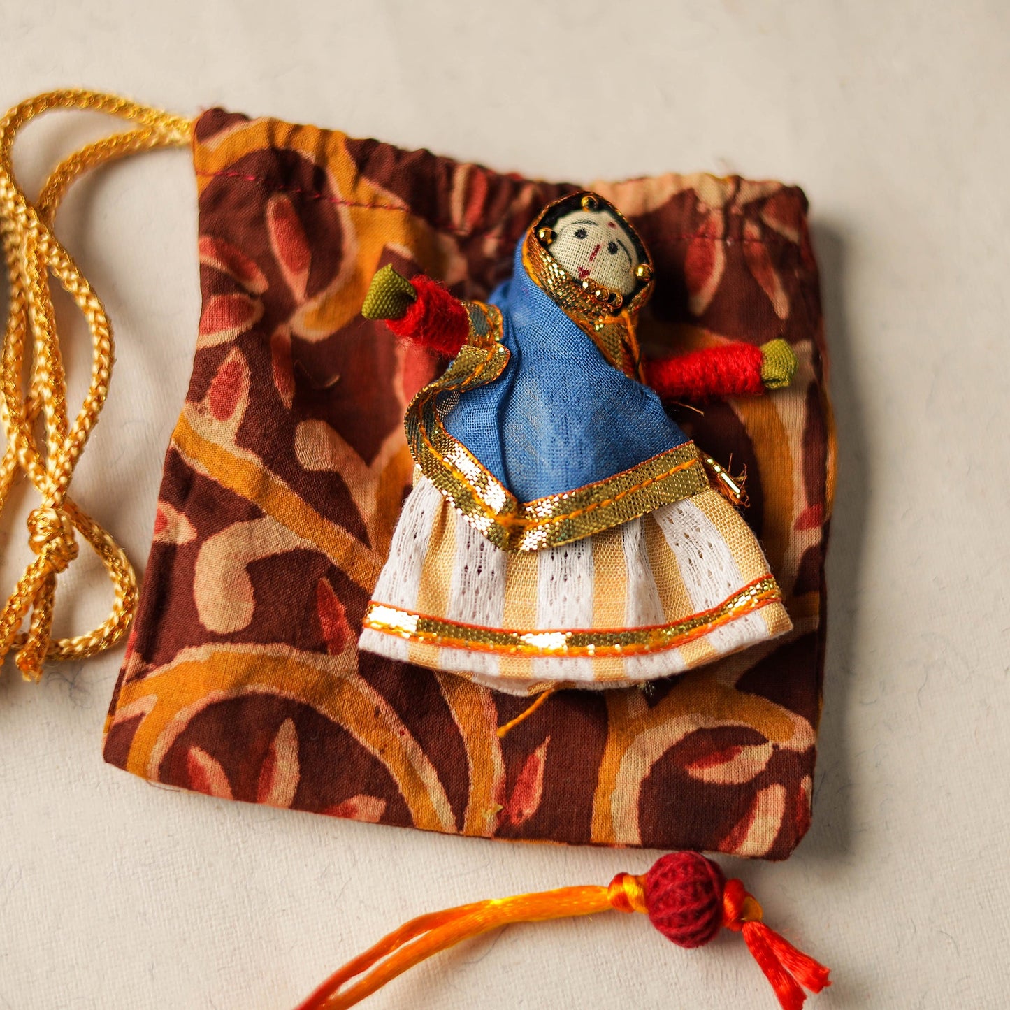 Buy Handmade Beadwork Rakhi & Lumba Set 04 Online at iTokri.com