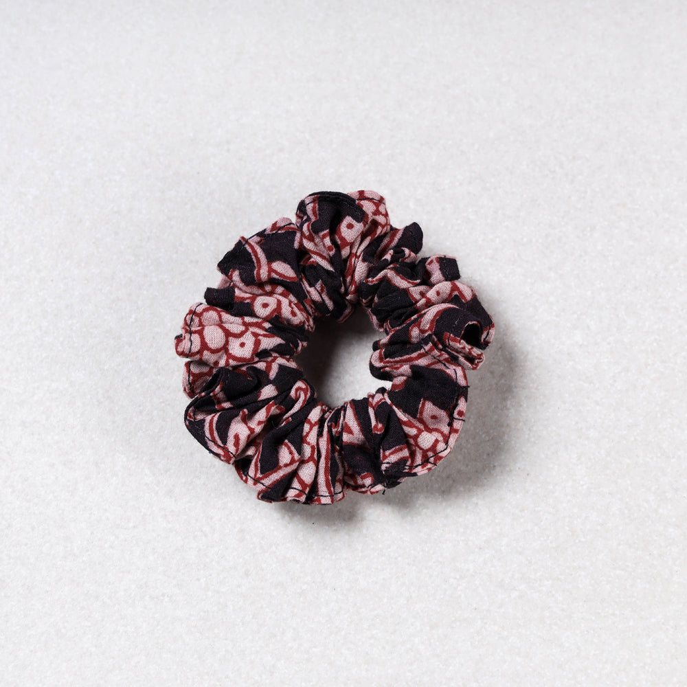 Black Handmade Elastic Hair Rubber Band/Scrunchie