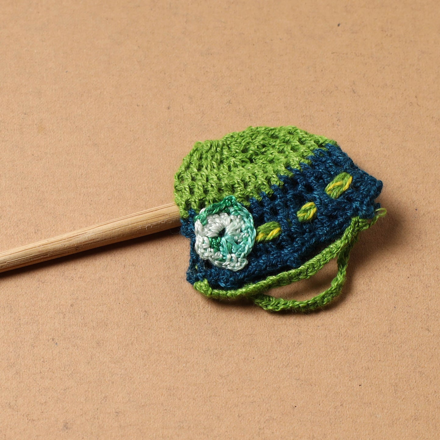Handmade Crochet Wooden Juda Stick Online at iTokri.com