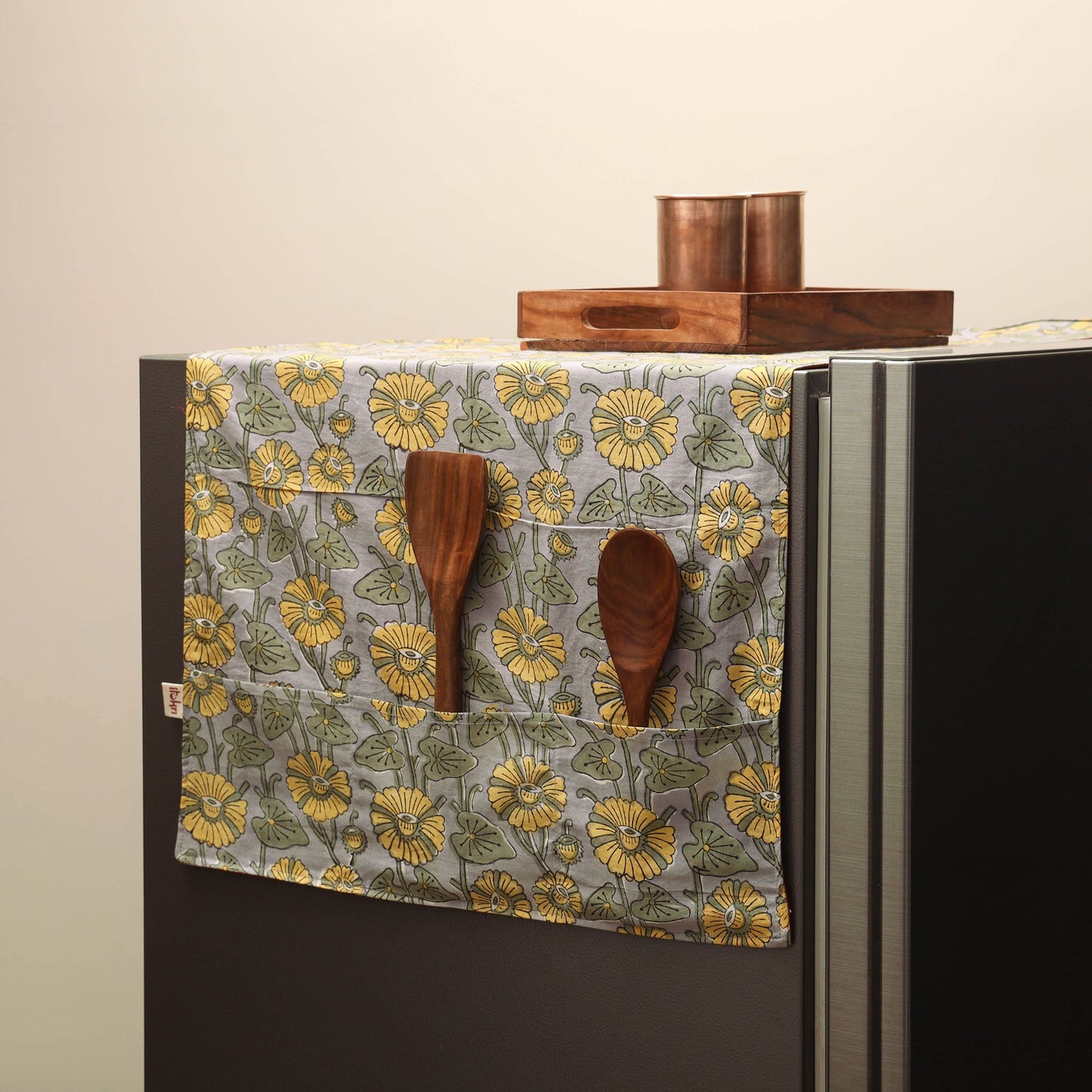 Handmade fridge top cover with multiple pockets 03