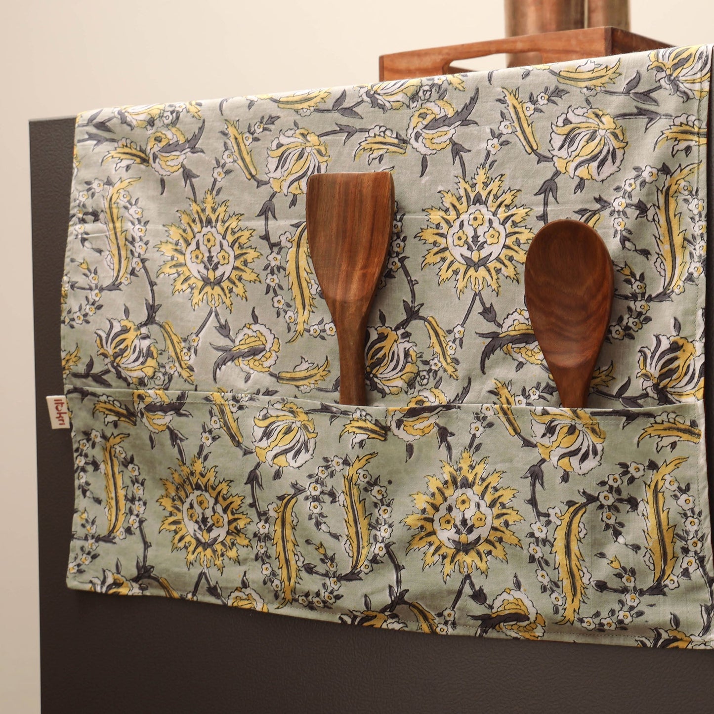 Handmade fridge top cover with multiple pockets 09