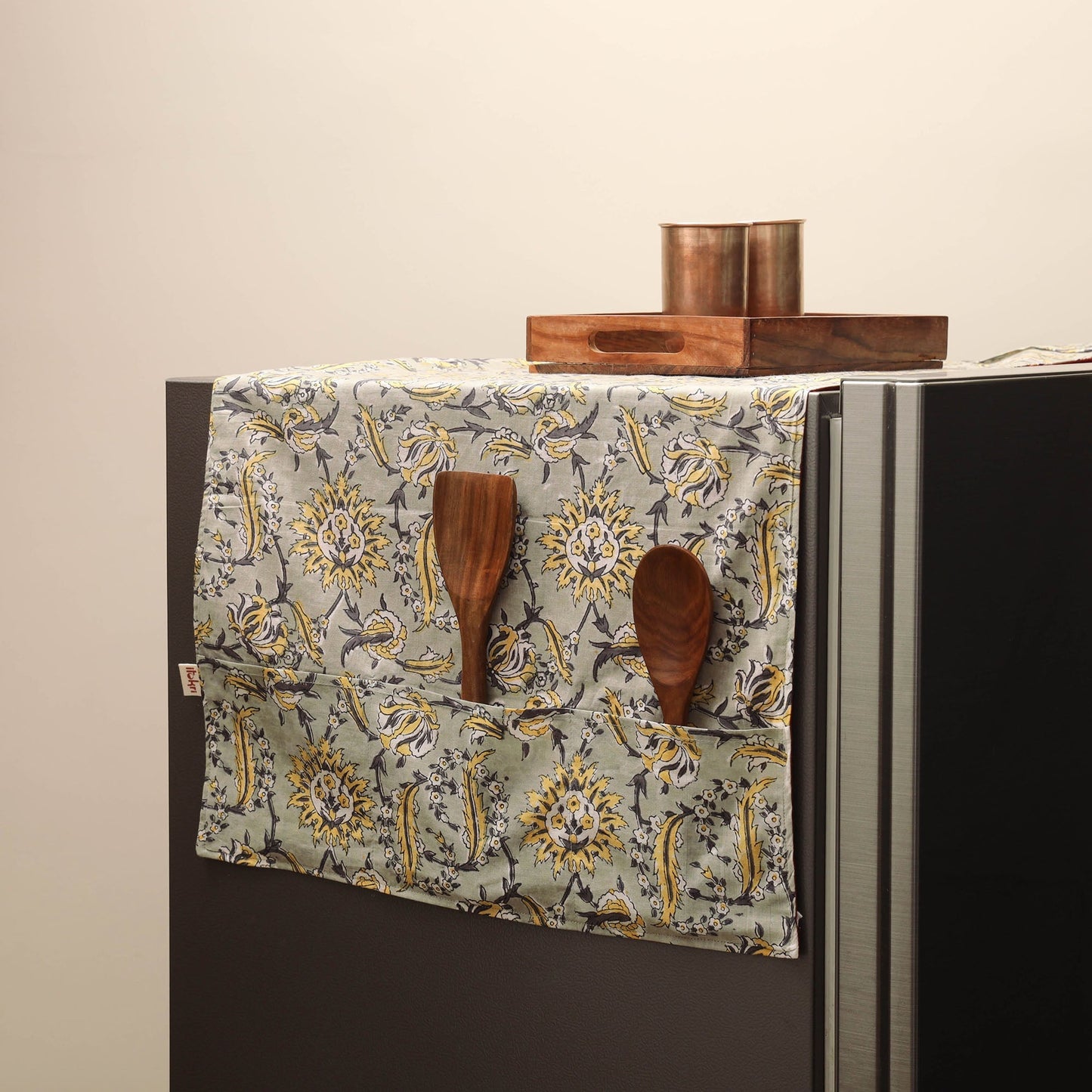 Handmade fridge top cover with multiple pockets 09