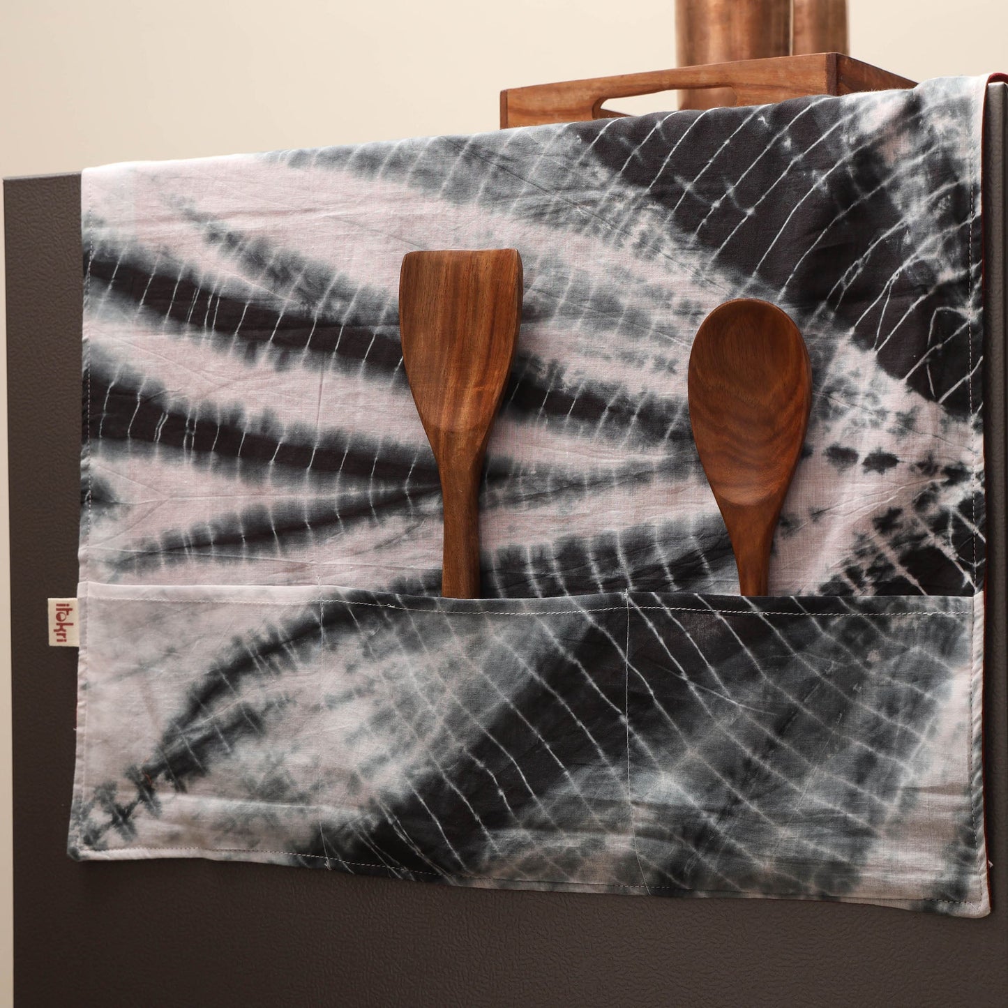 Handmade fridge top cover with multiple pockets 25