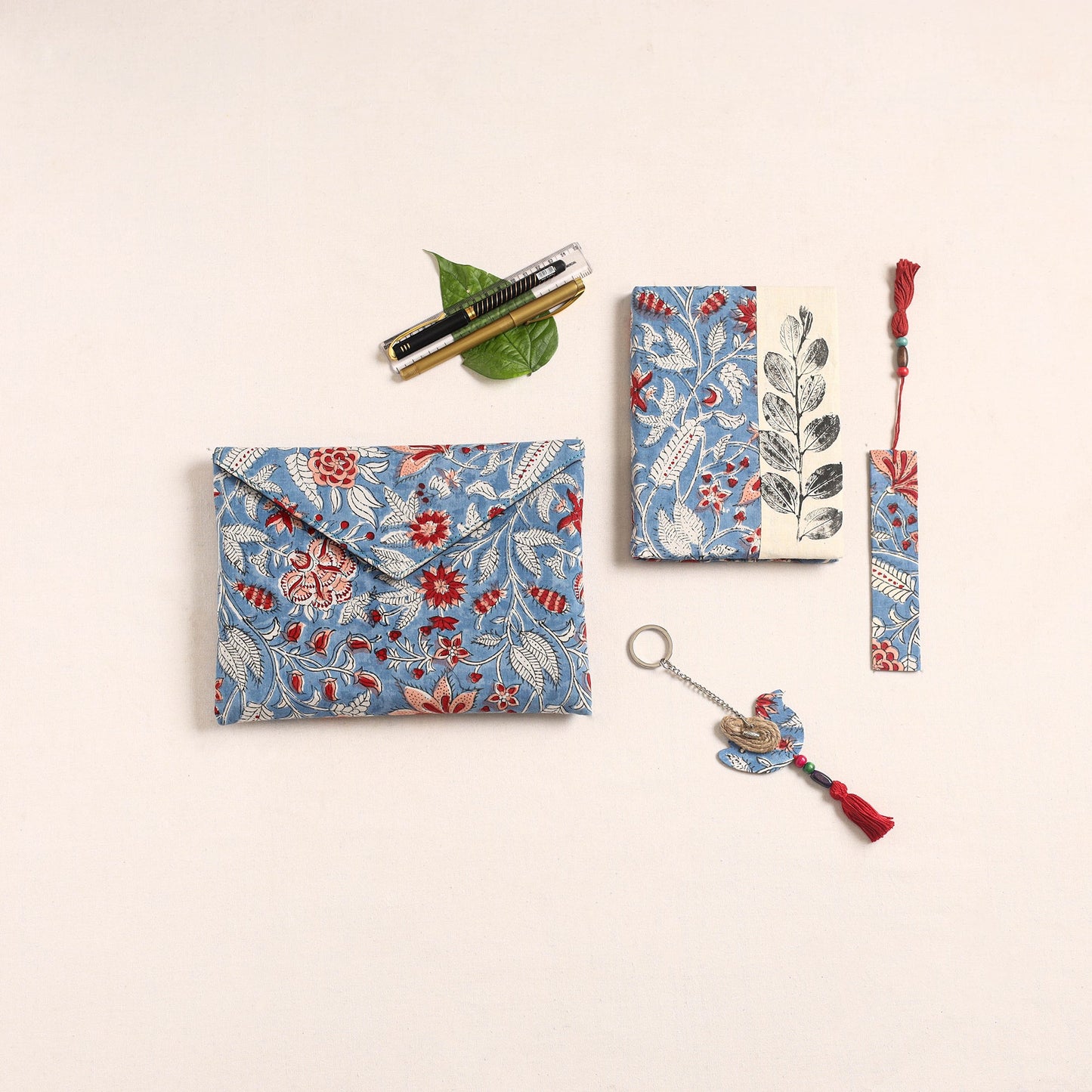 Handmade gift set with eco leaf 09 - handcrafted