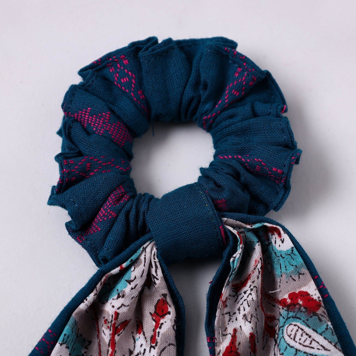 Handmade Tail Rubber Band/Scrunchie Tie