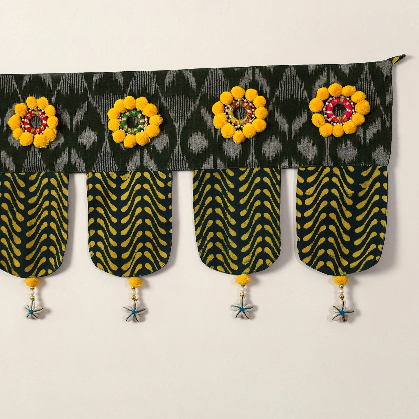 Handmade Toran for Door Decoration Online l iTokri.com