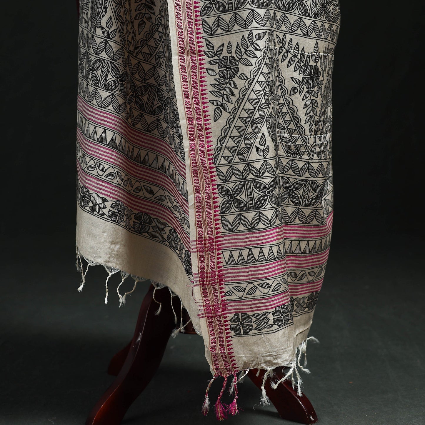 Handpainted madhubani handloom tussar cotton dupatta 24
