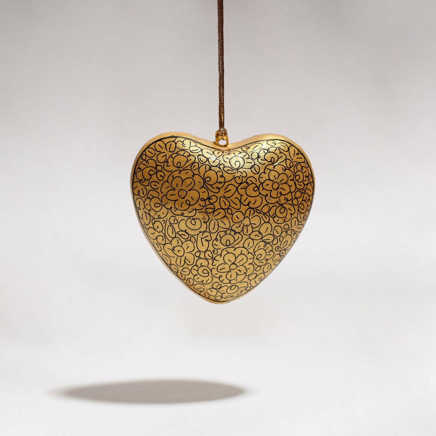 Heart - kashmir handpainted christmas decor ornament 59