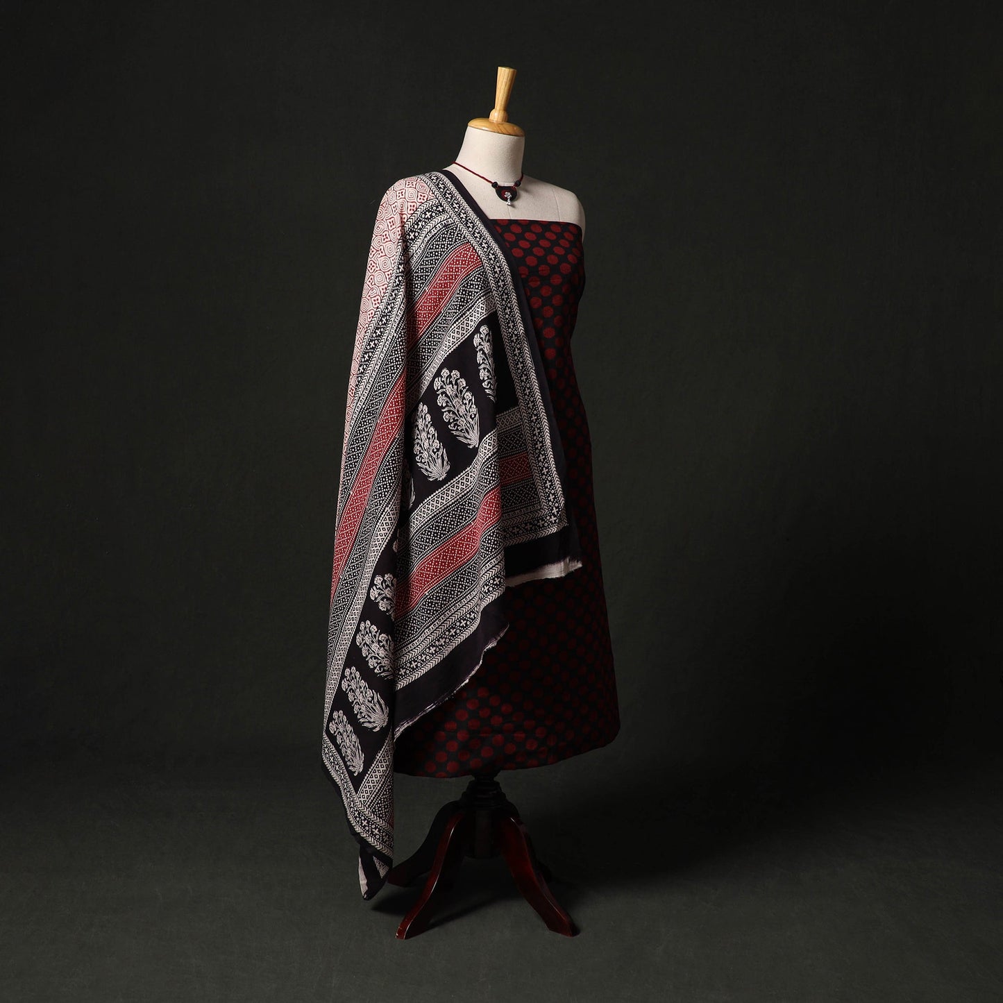 Jacquard cotton 2pc unstitched dress material