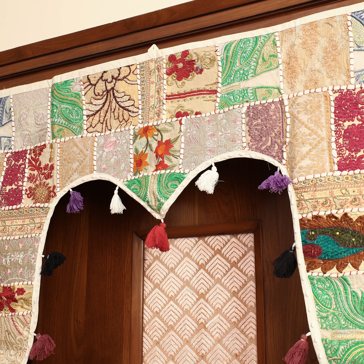 Khambadiya Patchwork Cotton Bandarwal Toran Hanging