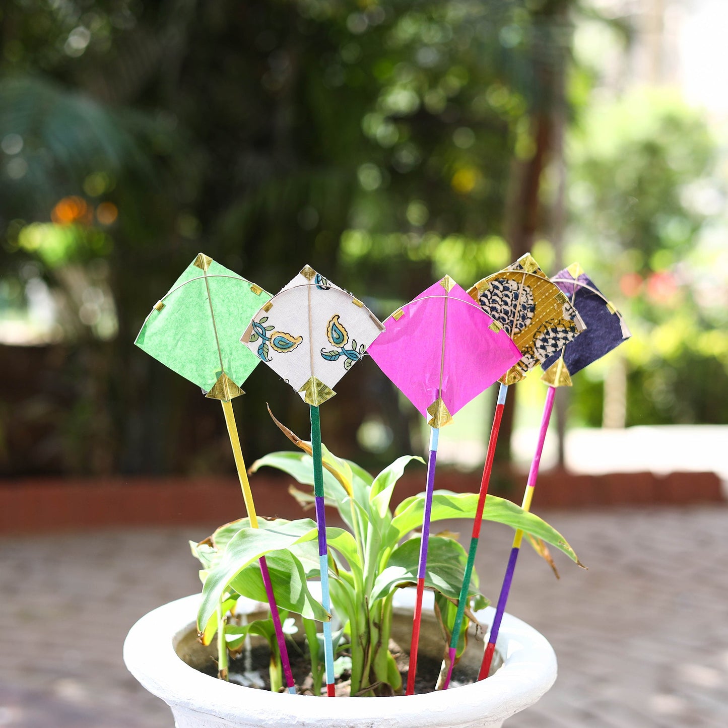 Kite - Handmade Paper Garden Stick (Set of 5)
