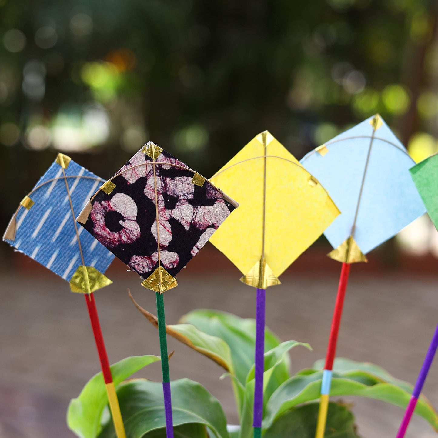 Kite - Handmade Paper Garden Stick (Set of 5)