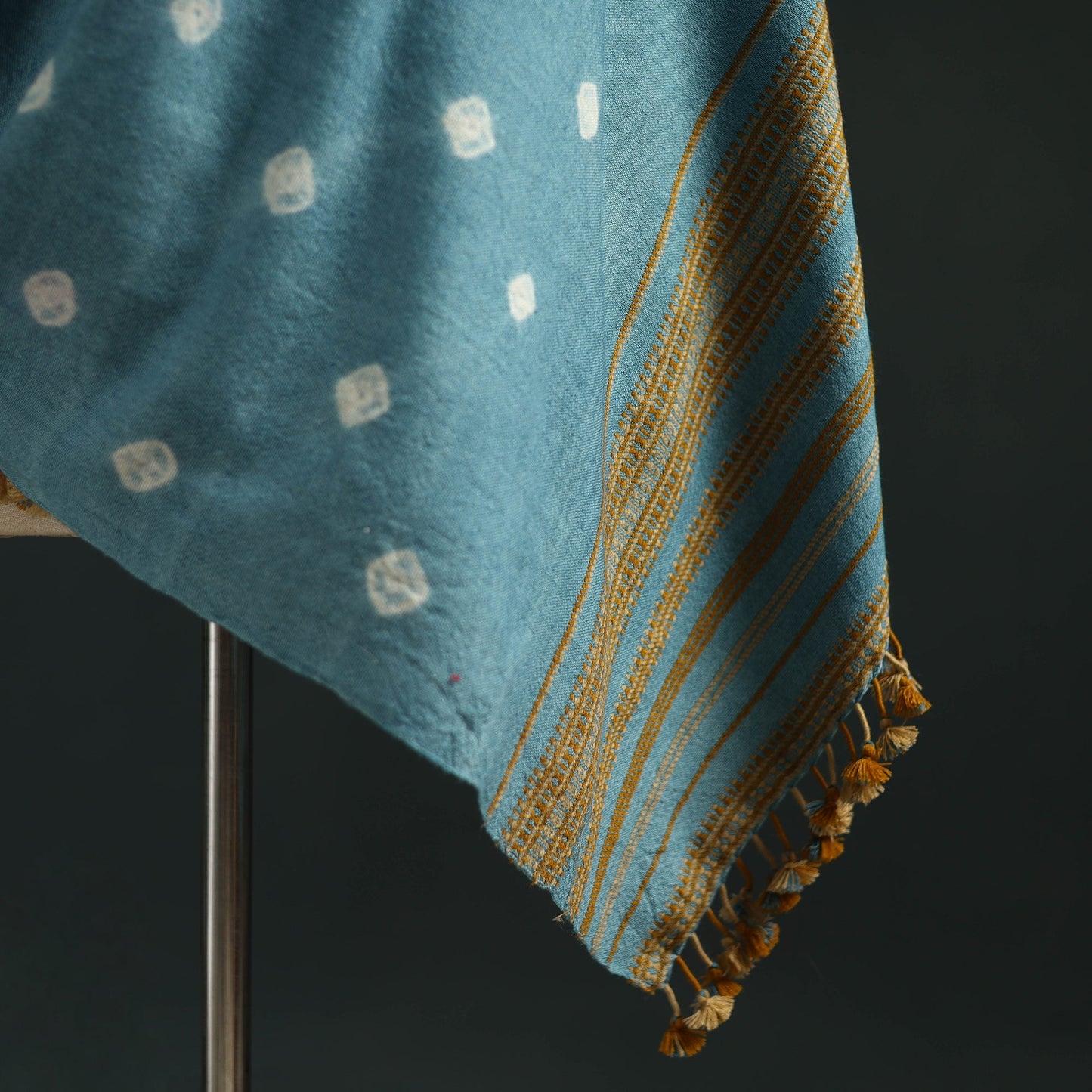 Kutch bandhani tie-dye handwoven merino wool shawl 32