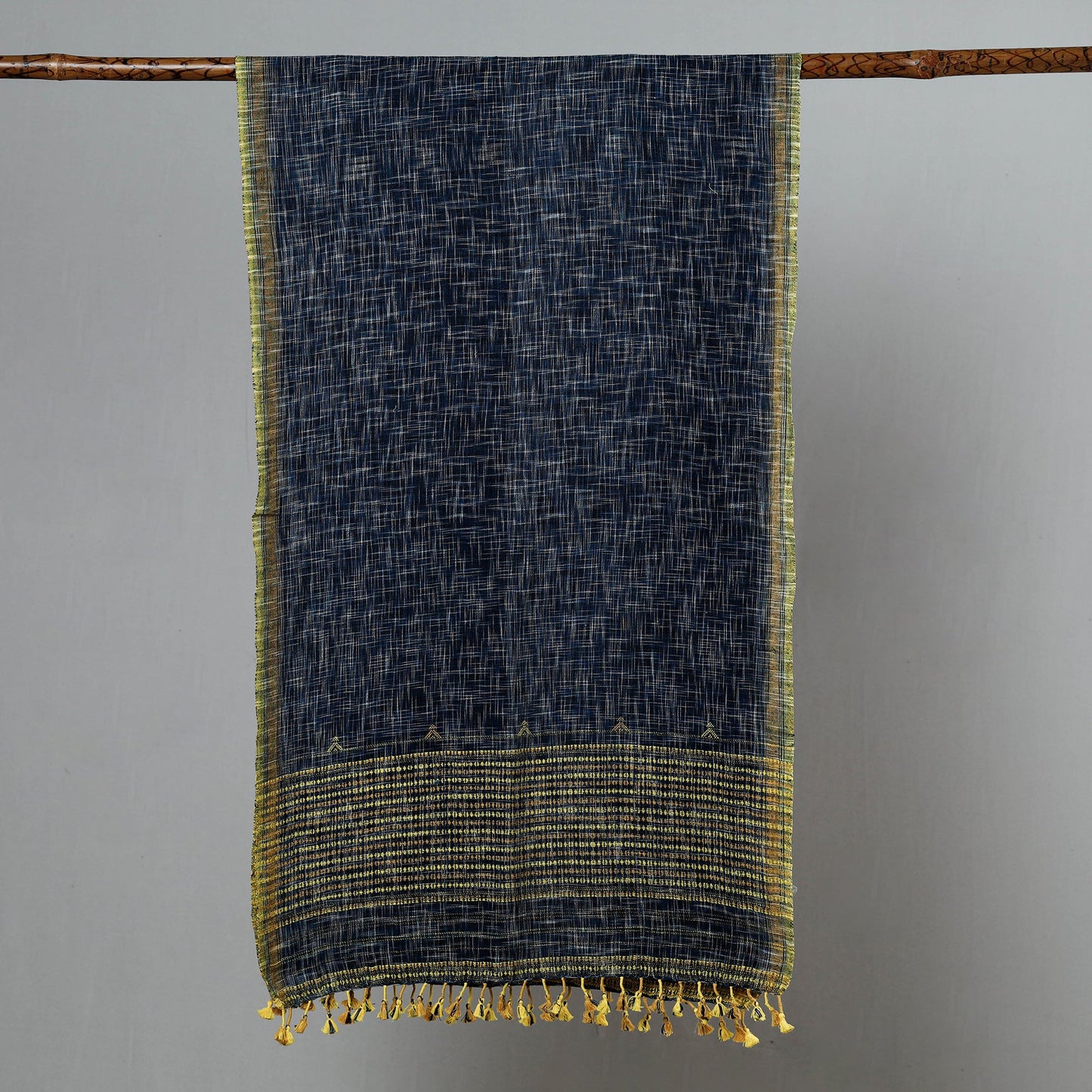 Buy Kutch Bhujodi Weaving Handwoven Organic Kala Cotton Stole Online l iTokri.com
