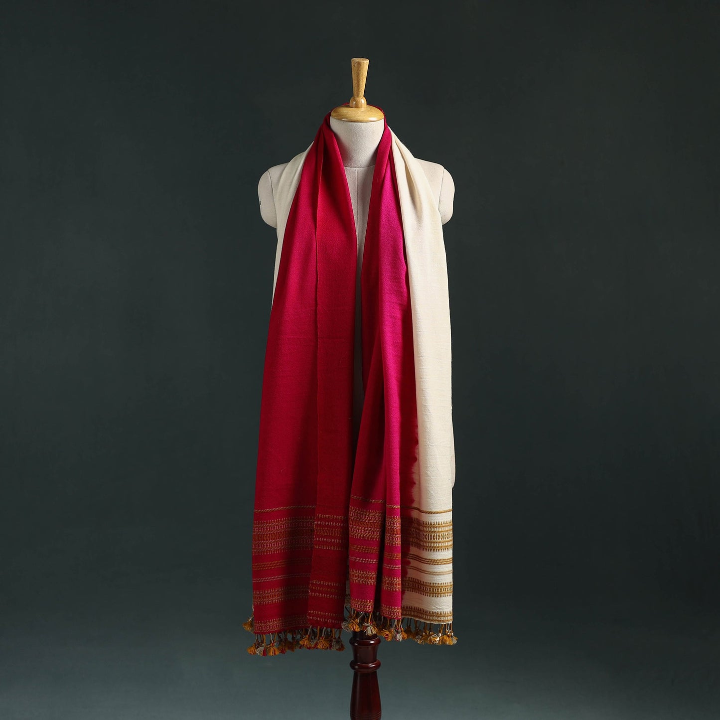 Kutch shibori tie-dye handwoven merino wool shawl 02