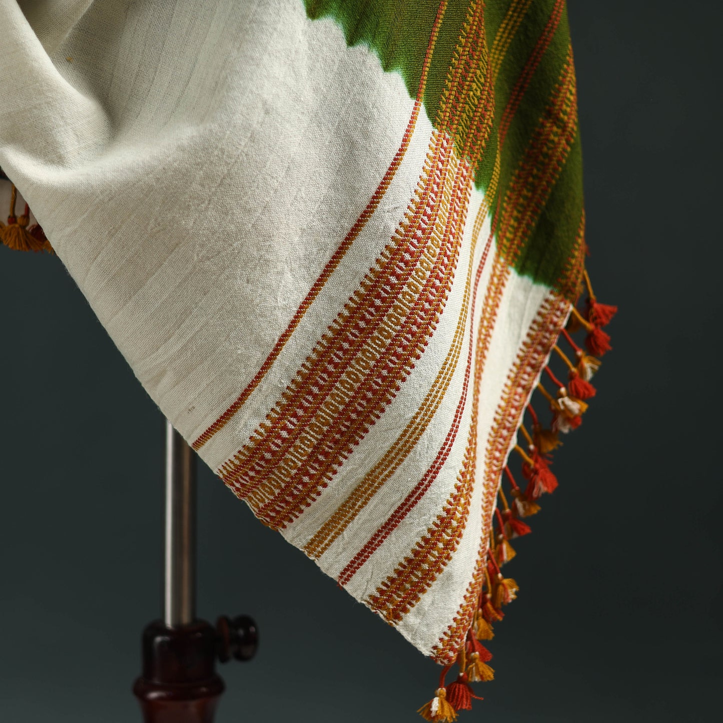 Kutch shibori tie-dye handwoven merino wool shawl 04
