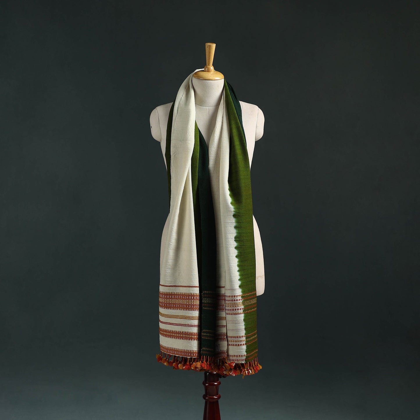 Kutch shibori tie-dye handwoven merino wool shawl 04