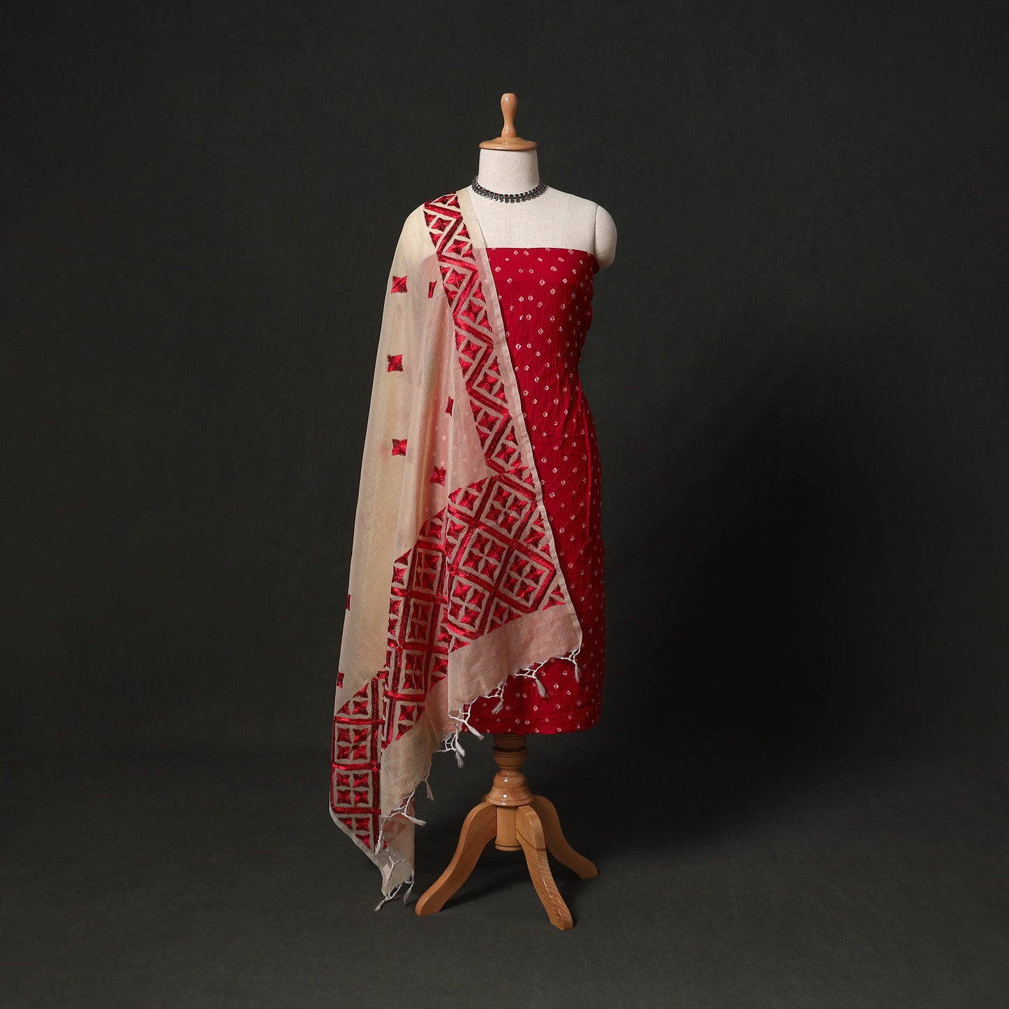 Kutch tie-dye cotton bandhani 2pc unstitched dress material