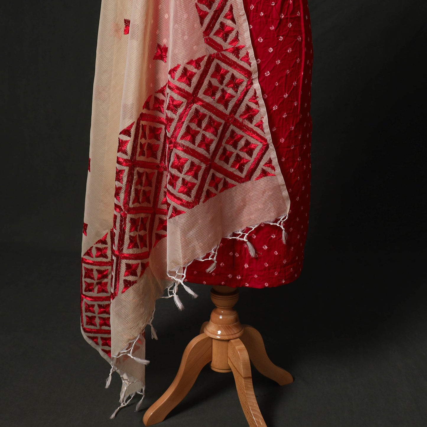 Kutch tie-dye cotton bandhani 2pc unstitched dress material
