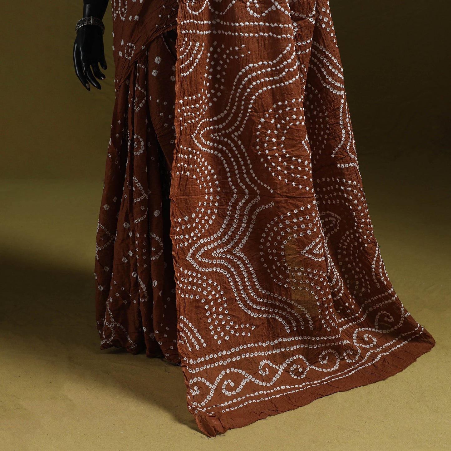 Kutch tie-dye pure cotton bandhani saree 08 - handcrafted