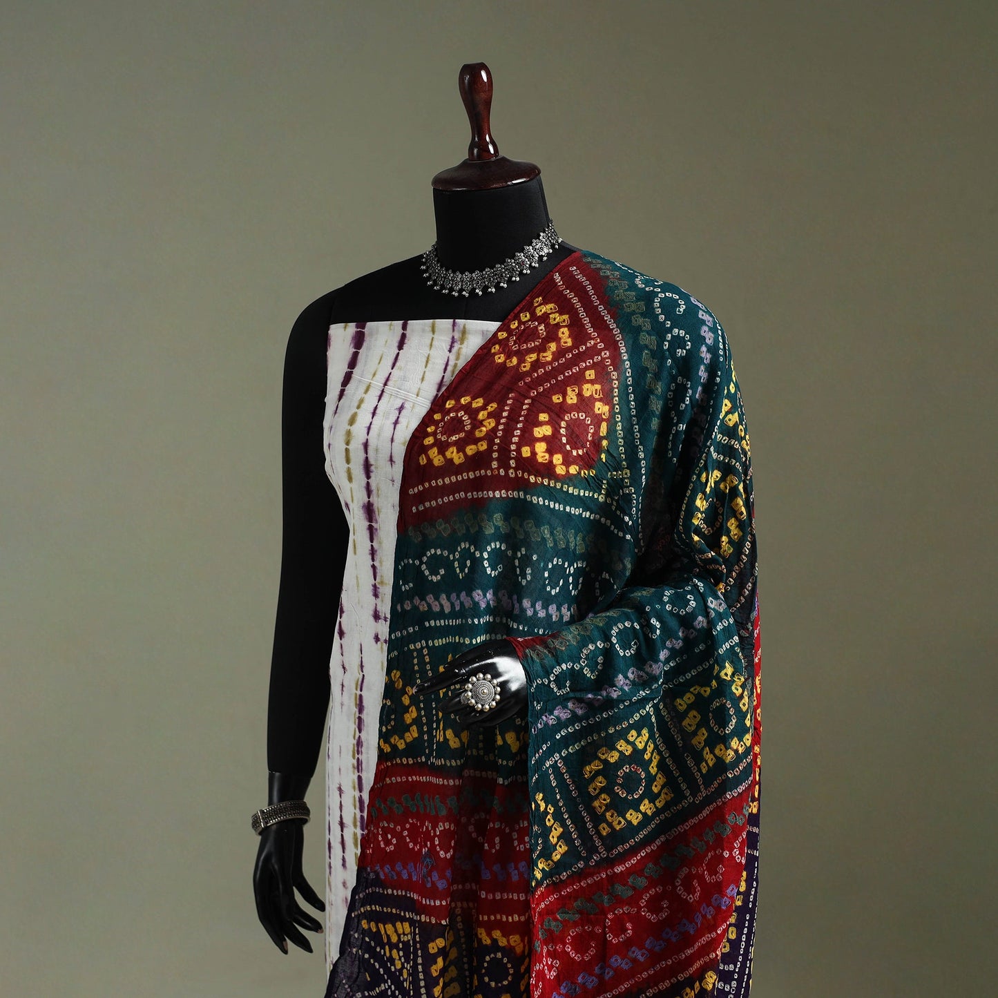 Kutch tie-dye pure mul cotton bandhani dupatta 15
