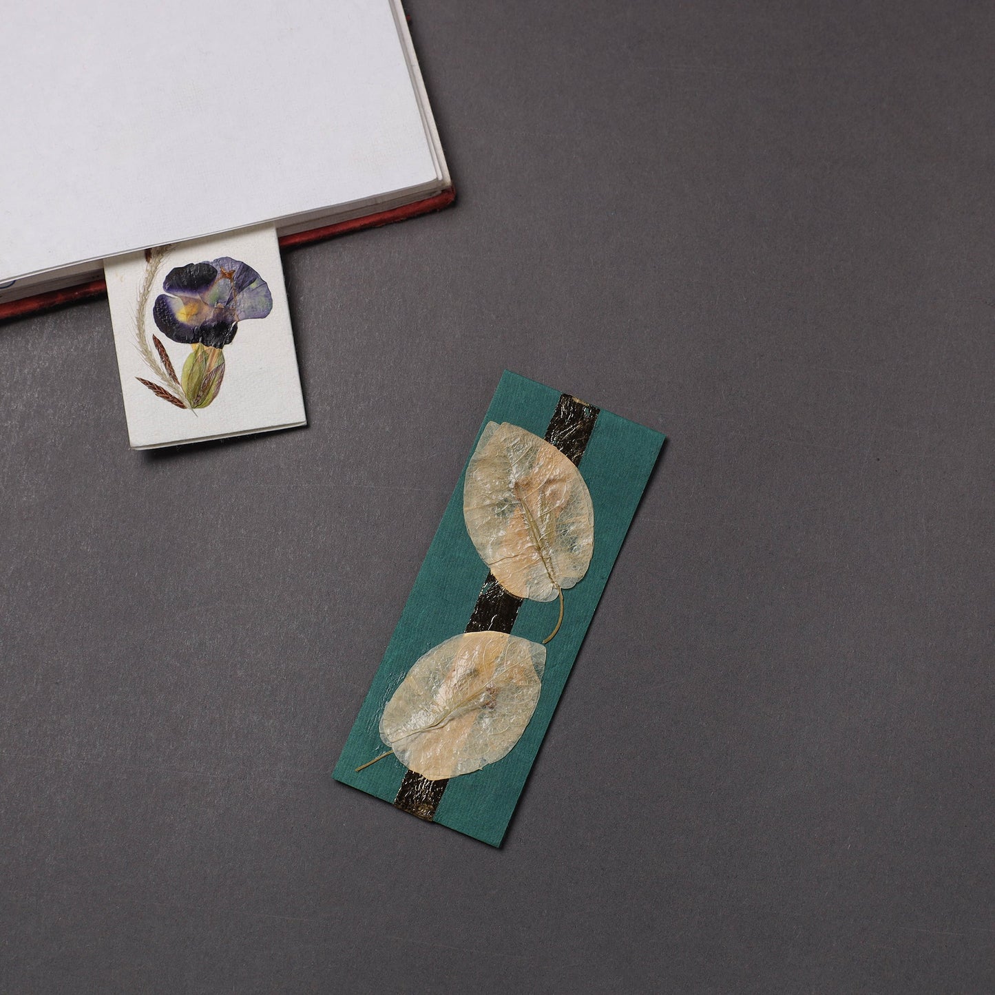 Buy Leaves Art Handmade Paper Magnetic Bookmark