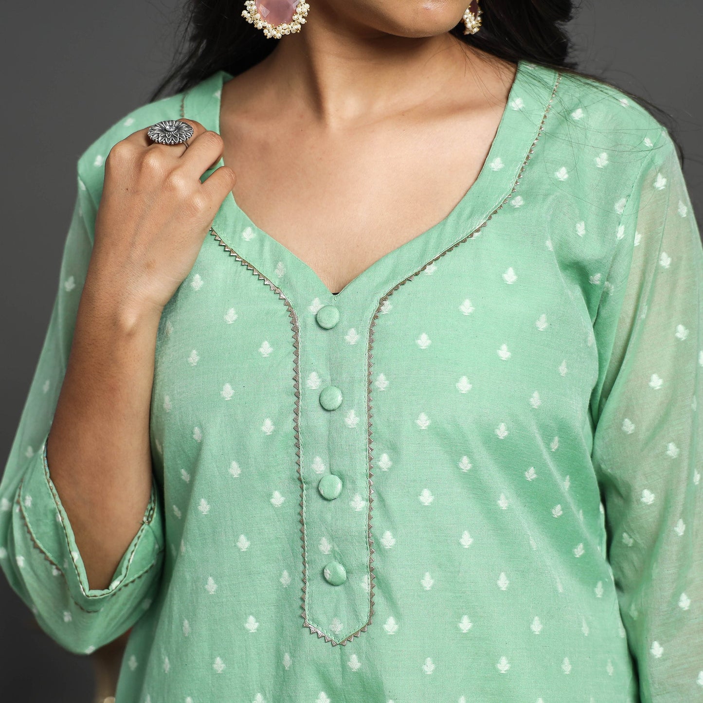 Green Handwoven Cutwork Cotton Banarasi Kurta