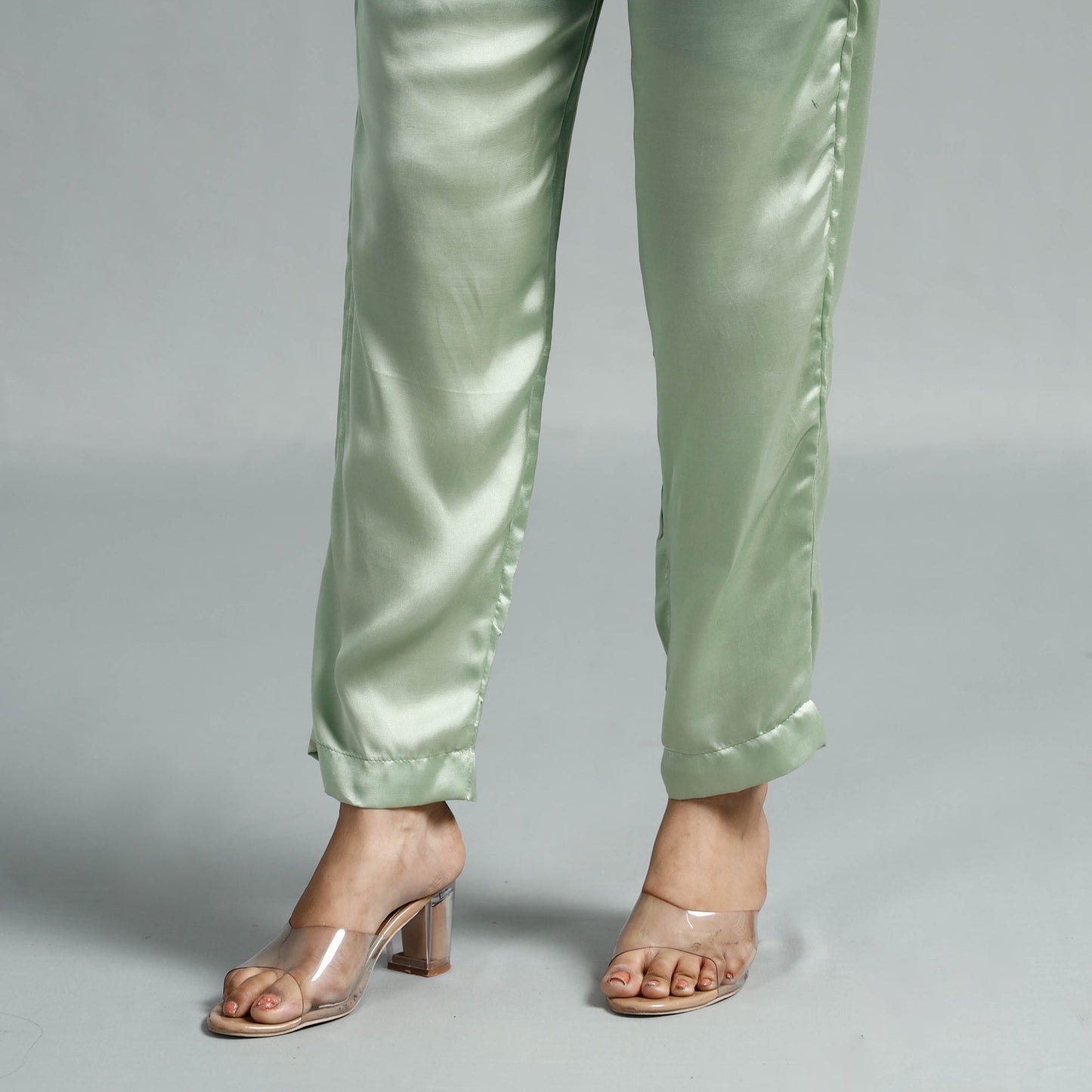 Buy Plain Modal Silk Elasticated Pant Online at iTokri.com