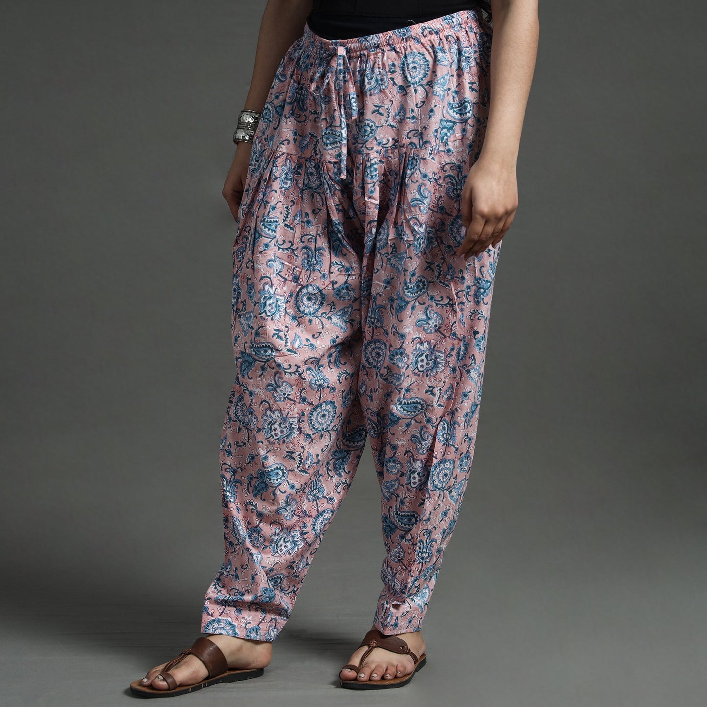 Buy Sanganeri Block Printed Cotton Elasticated Salwar Online at iTokri.com