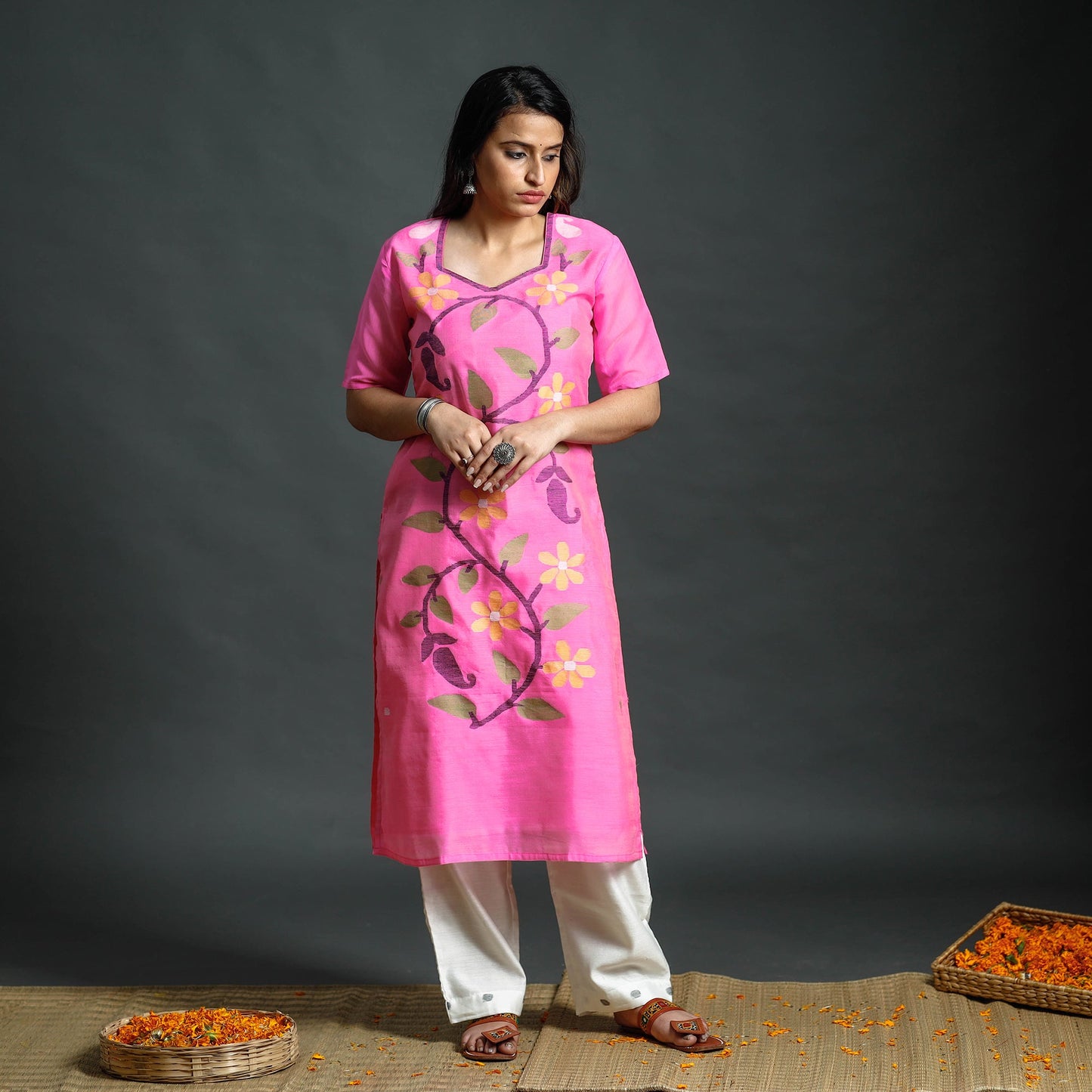 Light pink & white phulia jamdani handloom silk cotton