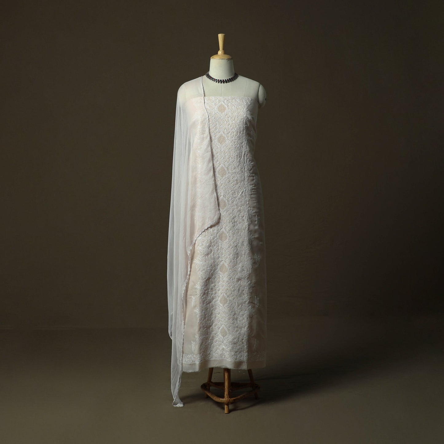 Lucknowi hand embroidered cotton chikankari 3pc unstitched