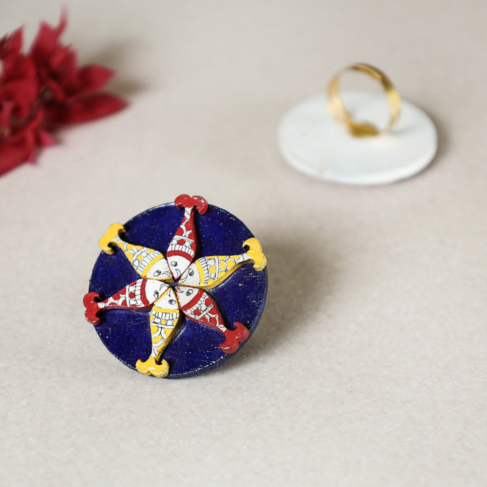 Buy Madhubani Handpainted Wooden ring Online India l iTokri.com
