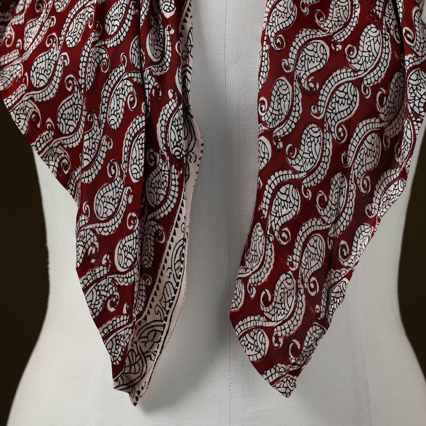 Bagh modal silk pendant necklace scarf 74 - handcrafted