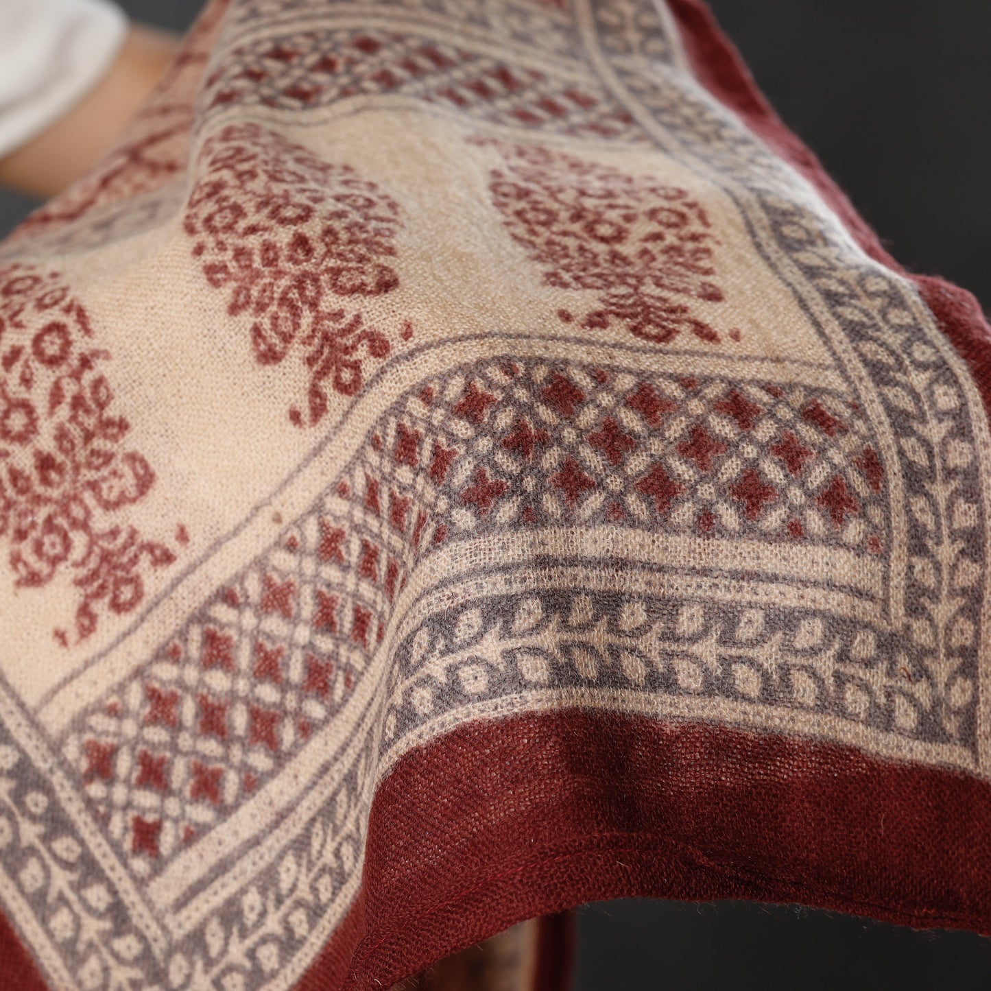 Bagh Block Printed Natural Dyed Woolen Muffler (61 in)
