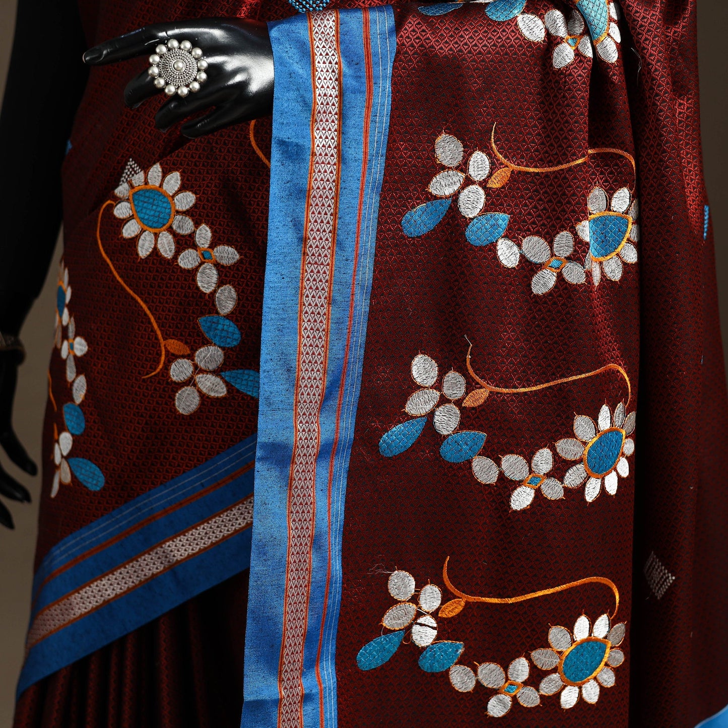 Cotton nath work khun saree 25 - handcrafted