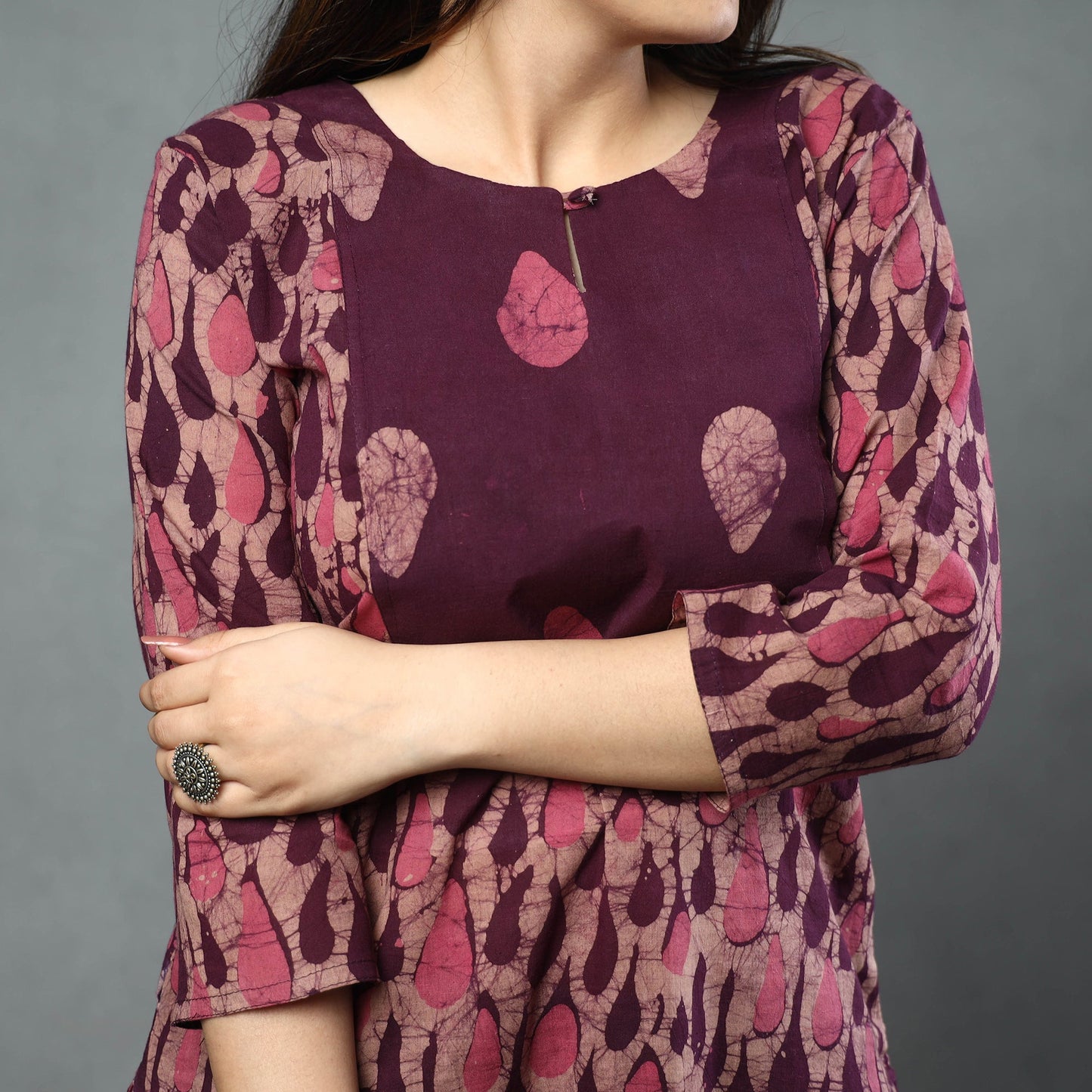 Buy Hand Batik Printed Cotton Kurta with Palazzo & Dupatta Set Online at iTokri.com
