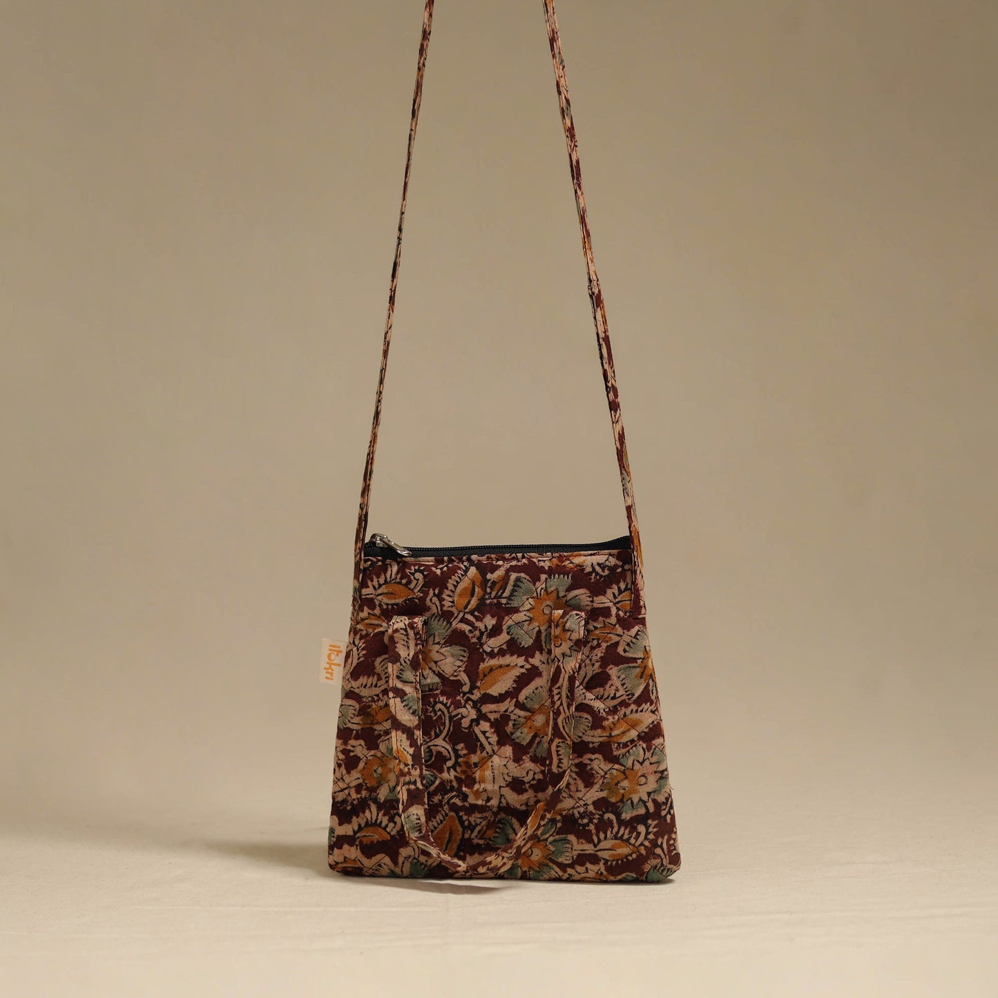 Handcrafted quilted sling bag 02