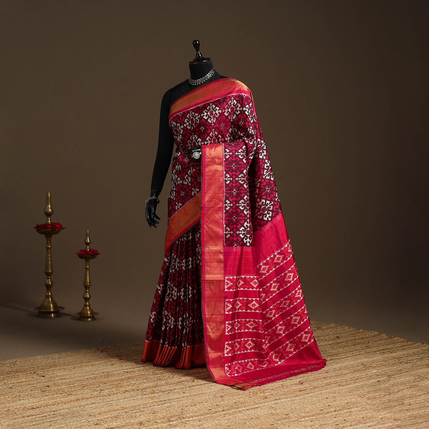 Handloom mulberry silk patola ikat pochampally saree 11