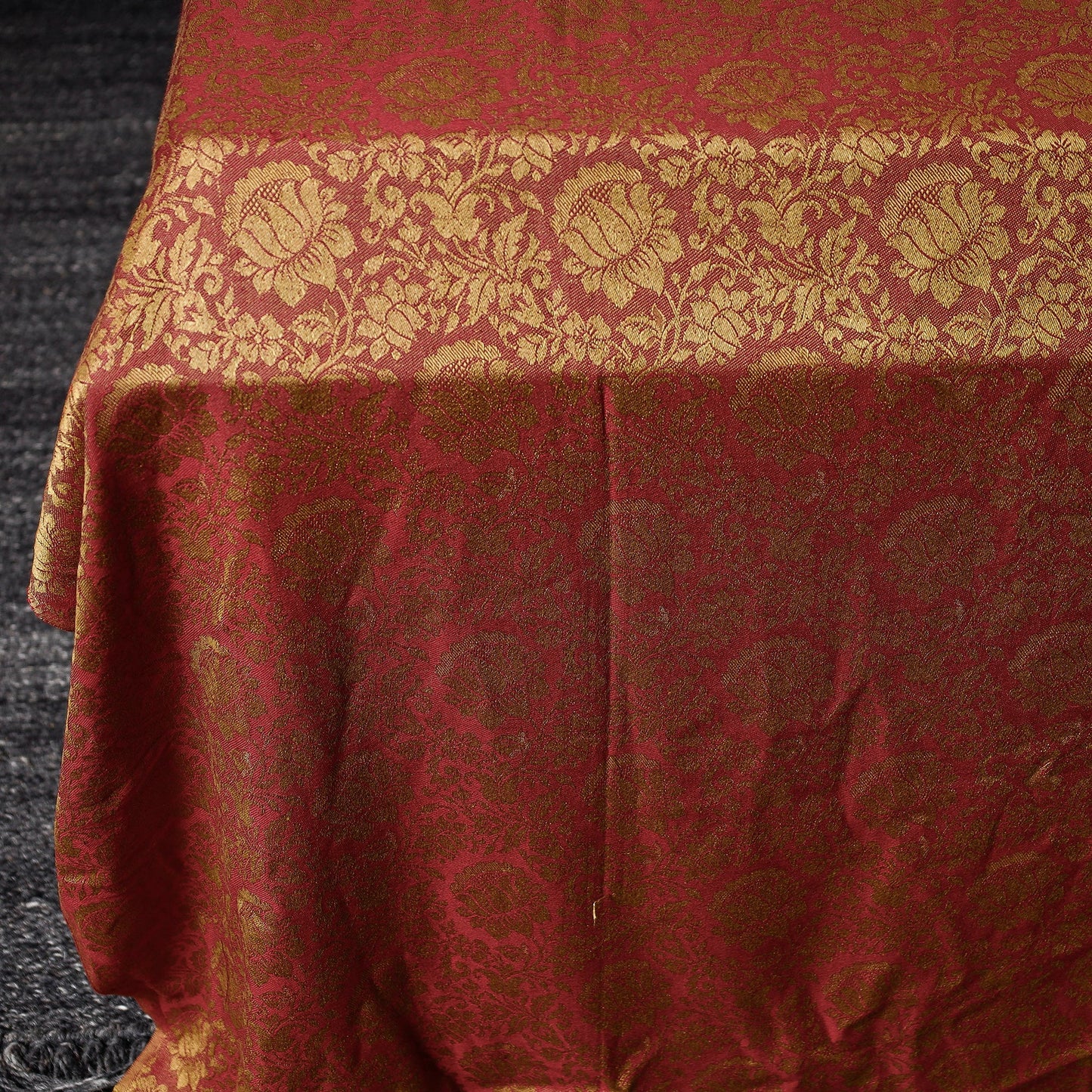 Himroo Handloom Jacquard Mercerized Cotton Double Bed Cover
