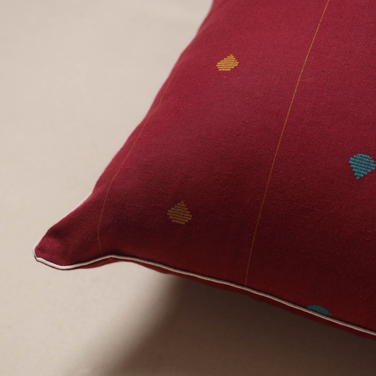 Jacquard weave cushion cover 22 - handcrafted